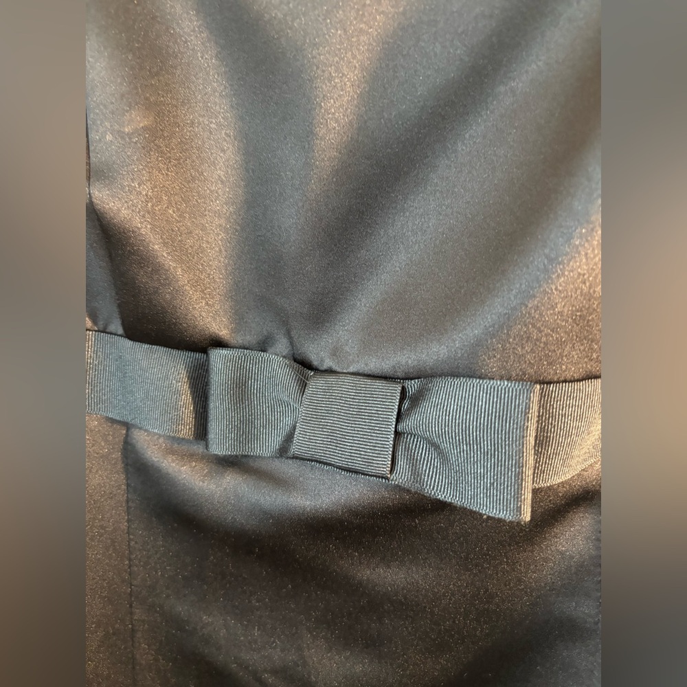 DAVID'S BRIDAL Black Satin empire waist + Bow Midi Tea Length 6 Formal - Picture 4 of 8